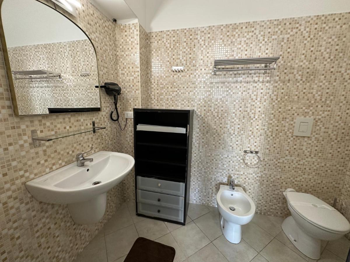 Cconforthotels Appartamento Crispi บารี ภายนอก รูปภาพ