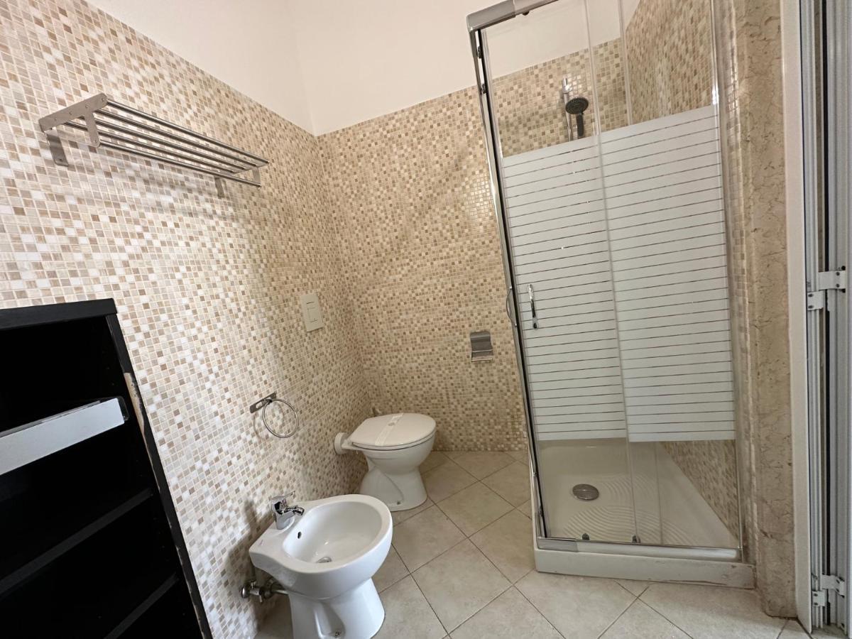 Cconforthotels Appartamento Crispi บารี ภายนอก รูปภาพ
